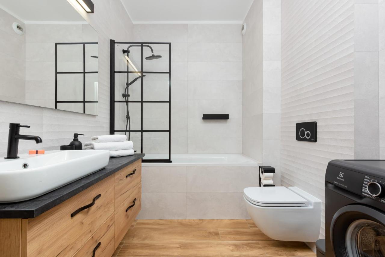 Awangarda Apartment Warsaw Ochota By Renters Prestige Exterior photo
